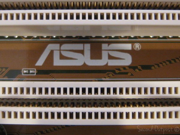 ASUS A7A266 - motherboard - ATX - Socket A - Image 5