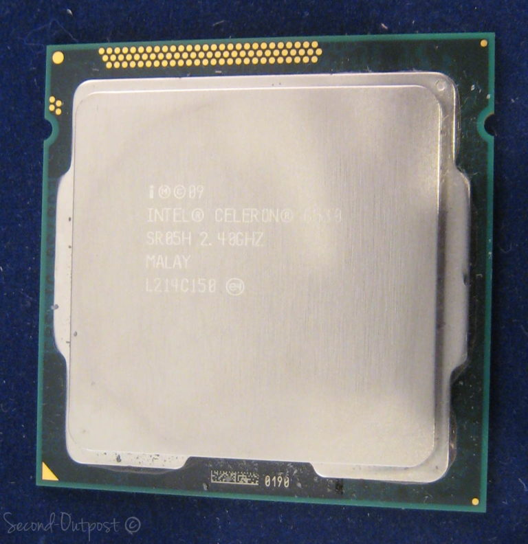 Процессор intel celeron игры. Процессор Интел селерон g530. Intel Celeron CPU g530 2.40GHZ сокет. Процессор Интел колерондж 530. Процессор Intel Celeron g530, 2400гц.