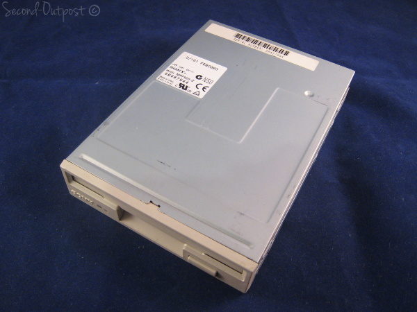 Sony MPF920 3.5 inch Black EIDE Desktop Internal Floppy Disc Drive 2-639-958-03 