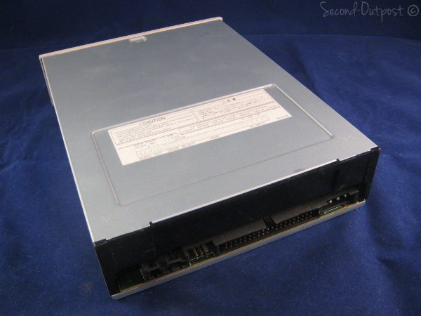 SD M1502 Toshiba - DVD-ROM drive - IDE - internal