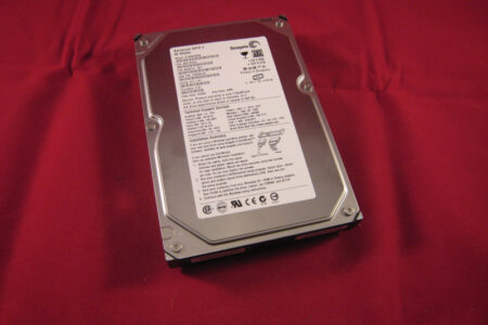 ST380023AS Seagate SATA V 80GB 7.2K Hard Drives